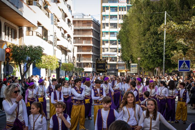 Las imágenes del desfile del Medio Año Festero en Orihuela