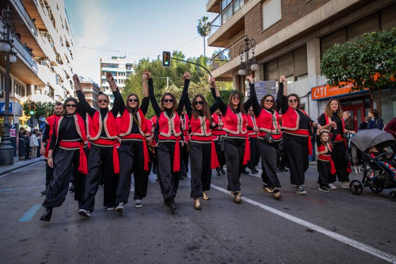 Las imágenes del desfile del Medio Año Festero en Orihuela