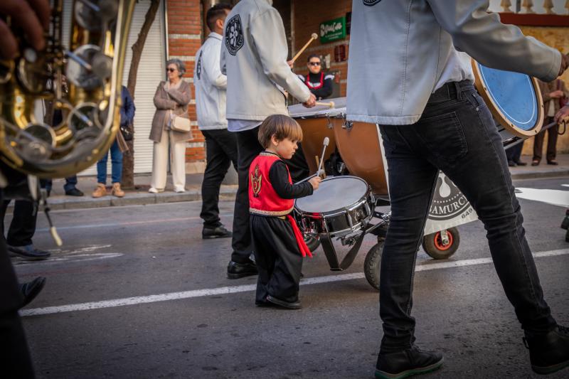 Las imágenes del desfile del Medio Año Festero en Orihuela