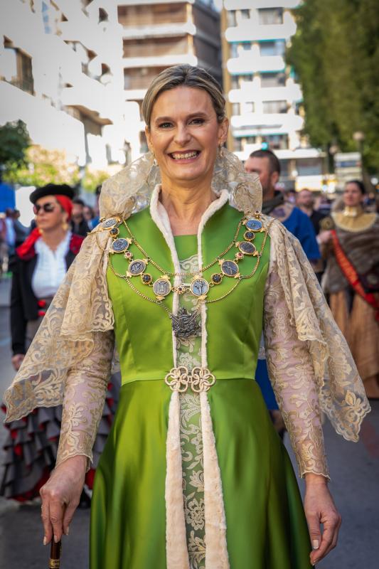 Las imágenes del desfile del Medio Año Festero en Orihuela