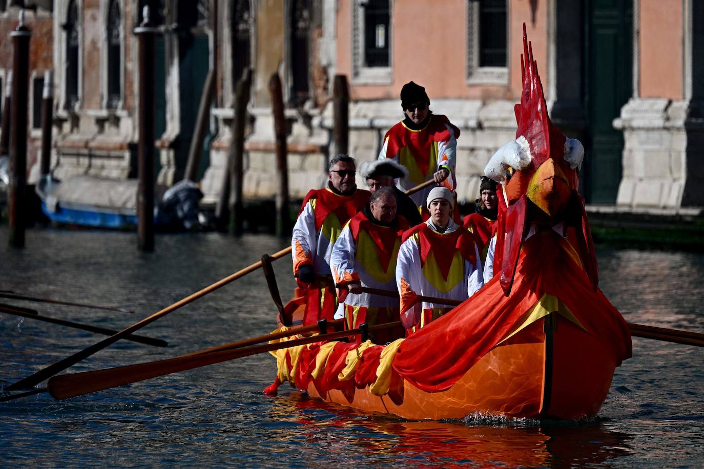 El Carnaval de Venecia llena de máscaras la ciudad