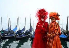 El Carnaval de Venecia llena de máscaras la ciudad