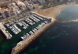 Vista aérea del puerto deportivo.