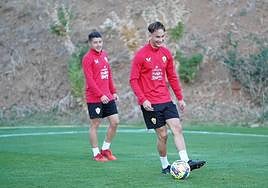 Šviderský, en un entrenamiento con el Almería.