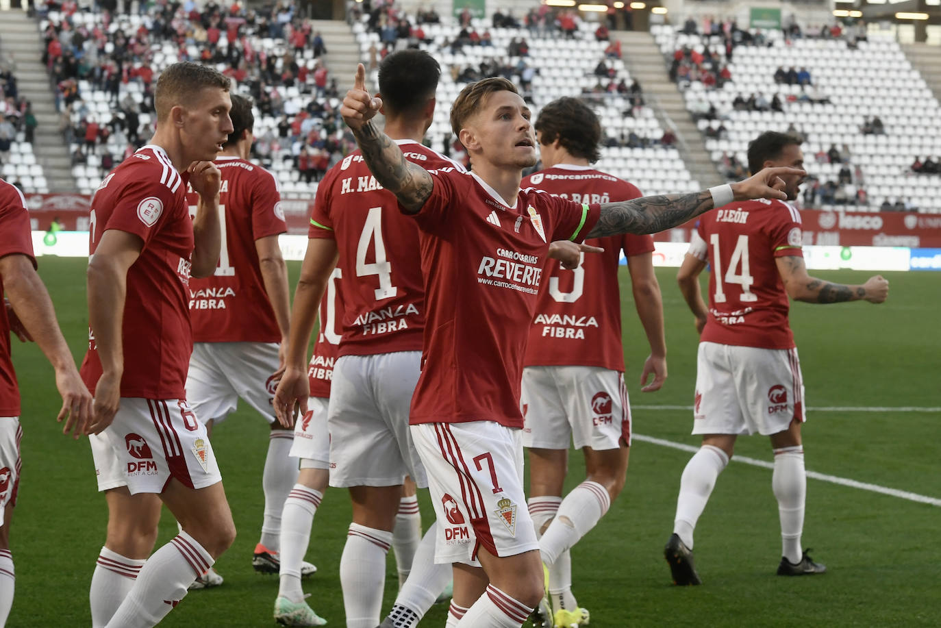 La victoria del Real Murcia frente al San Fernando, en imágenes