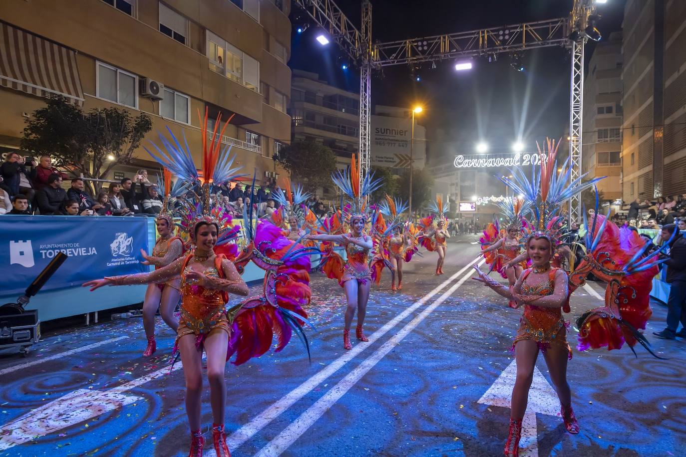 Las imágenes del desfile concurso del Carnaval de Torrevieja