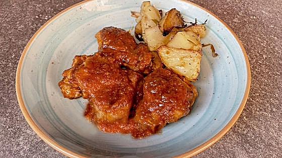 Contramuslos de pollo entomatados