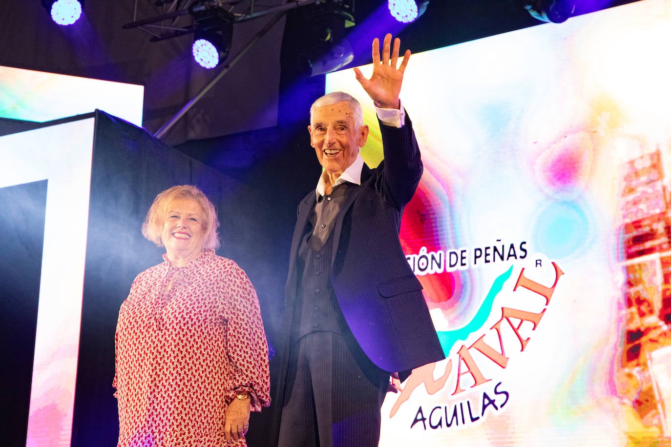 Las imágenes del Concurso de Trajes de Papel en Águilas