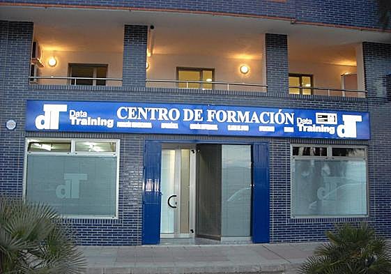 Exterior de su centro formativo, ubicado en Jumilla.