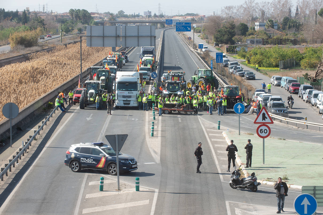 Segunda jornada de protesta de tractores en Murcia, en imágenes