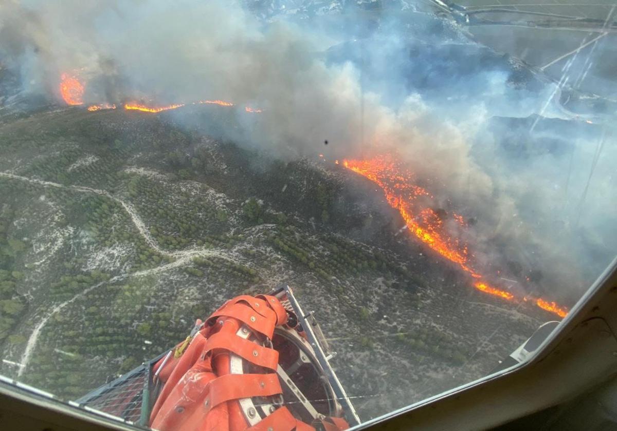 Vista aérea del incendio.