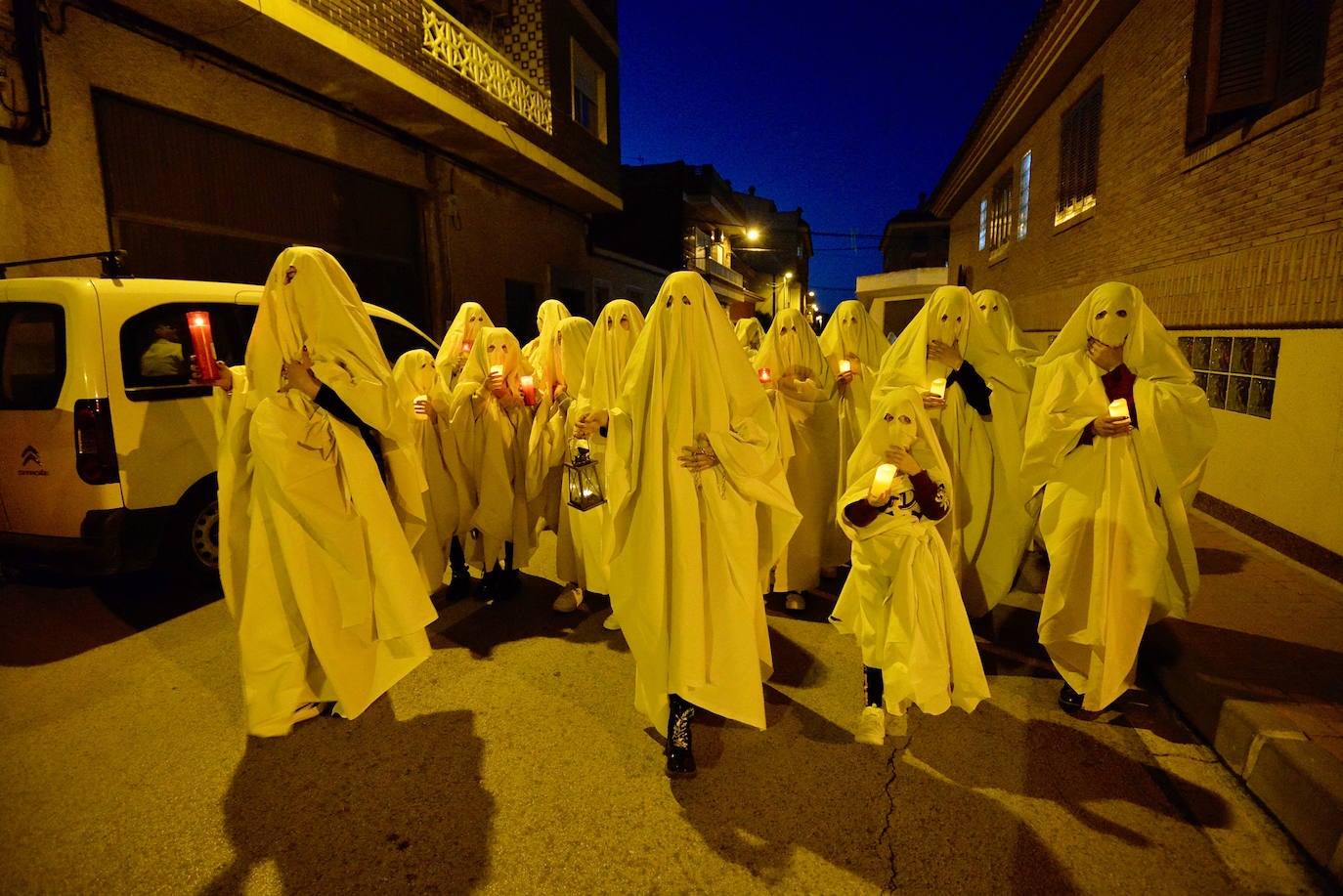 La Suelta de las Almas en Pena de Llano de Brujas, en imágenes