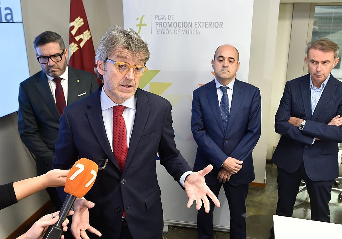 Luis Alberto Marín.