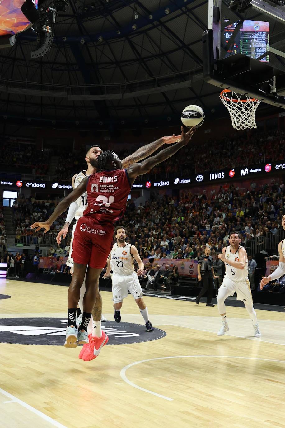El partido Real Madrid - UCAM, en imágenes