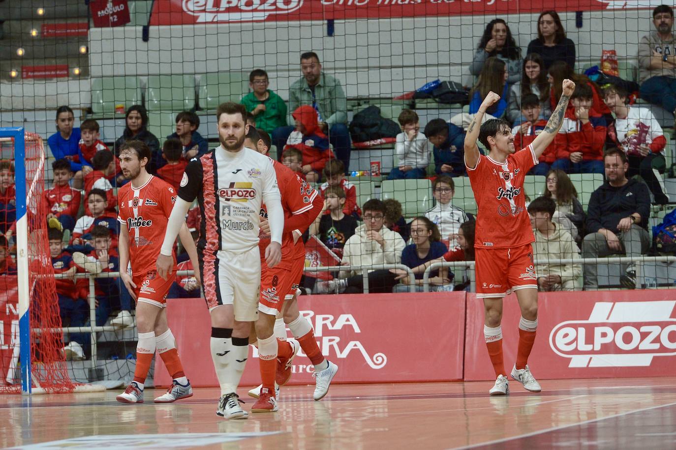 Las imágenes del derbi ElPozo-Jimbee (2-3)