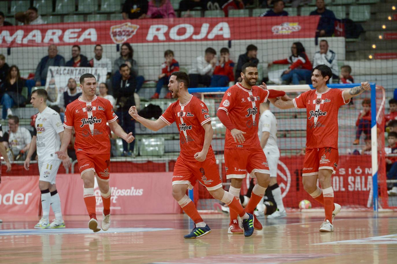 Las imágenes del derbi ElPozo-Jimbee (2-3)