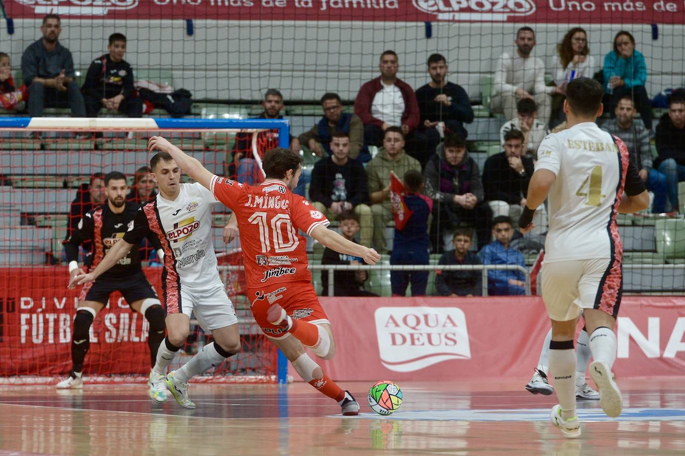 Las imágenes del derbi ElPozo-Jimbee (2-3)