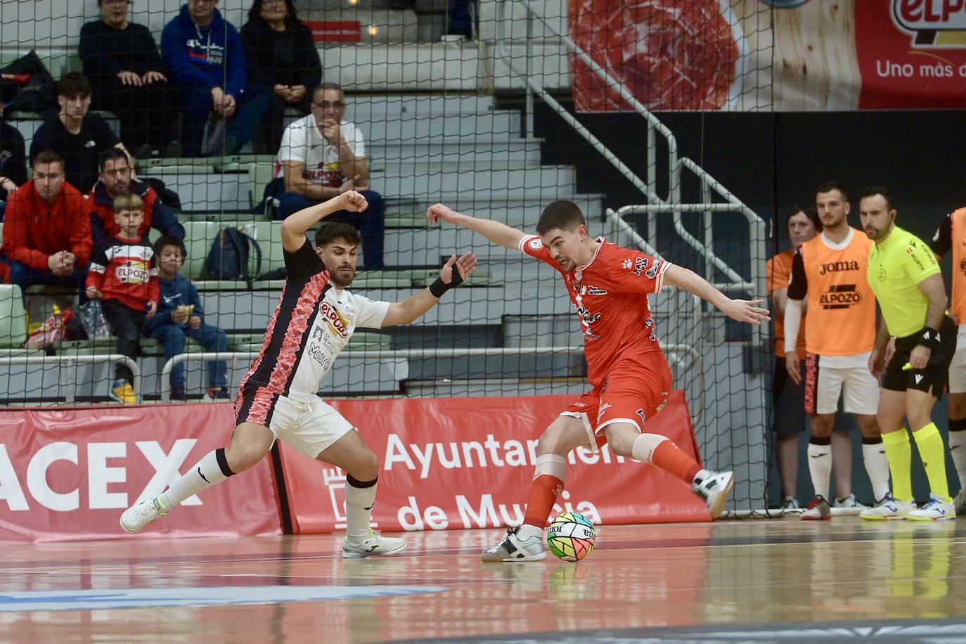 Las imágenes del derbi ElPozo-Jimbee (2-3)