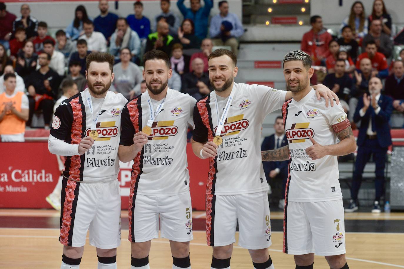 Las imágenes del derbi ElPozo-Jimbee (2-3)