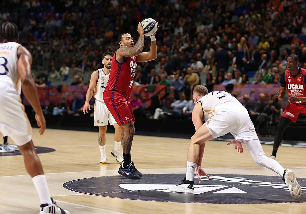 El UCAM roza la heroica y cae en cuartos de Copa ante el Real Madrid
