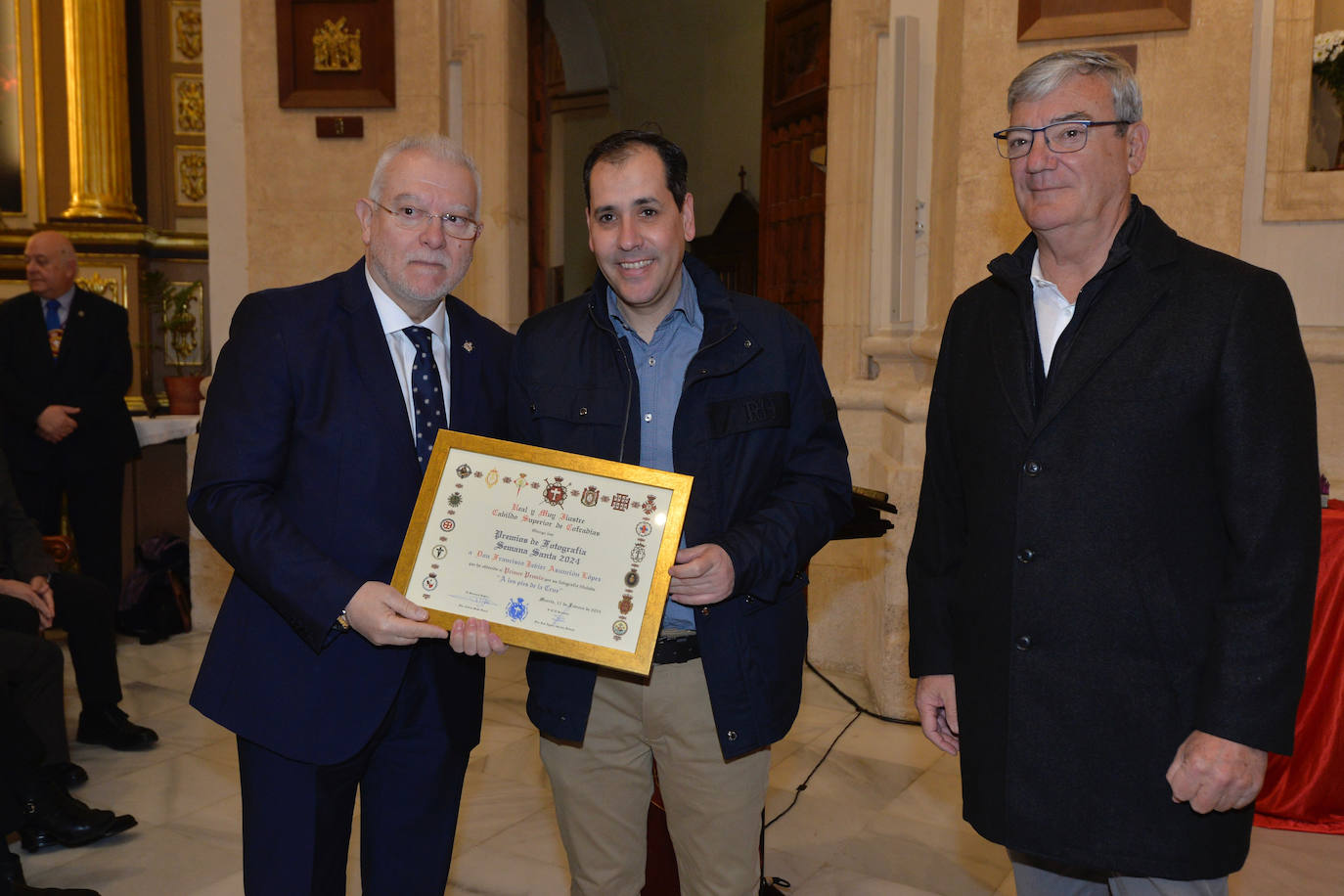La presentación en Murcia de la revista del Cabildo de Cofradías, en imágenes
