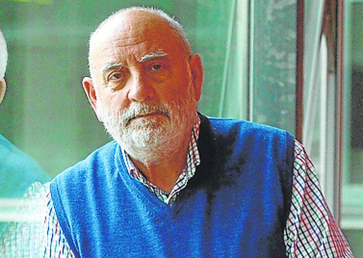 Imagen secundaria 1 - Izquierda: José Colino, de Santiago, lleva 42 años afincado en Murcia. Derecha: Daniel, de familia ferrolana, nació en Murcia, pero todos los años vuelve a Galicia.