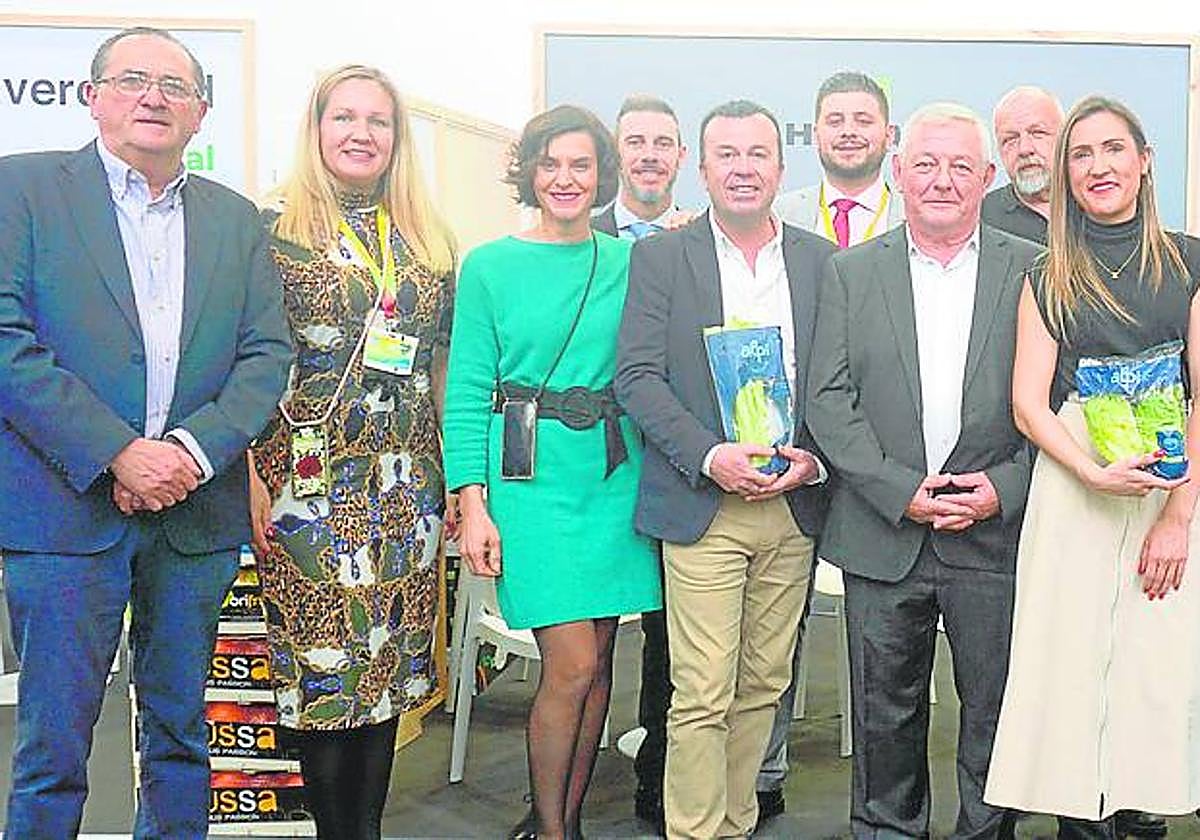 Equipos de Hispagroup y de SAT San Cayetano en Fruit Logistica.