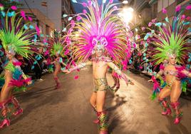El último desfile del Carnaval de Águilas, en imágenes