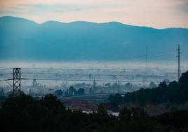 Vista aérea de la contaminación en la ciudad de Murcia, en una imagen de archivo.