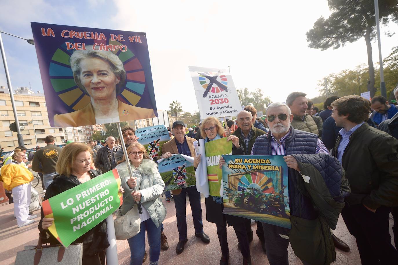 Las protestas de los agricultores llegan a Murcia el 21-F, en imágenes