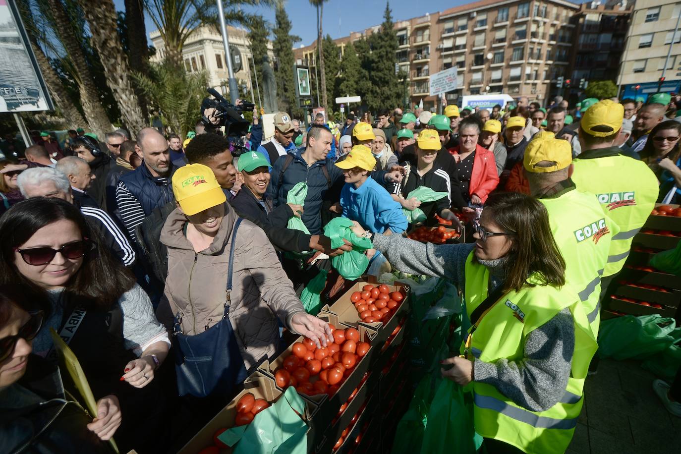 Las protestas de los agricultores llegan a Murcia el 21-F, en imágenes