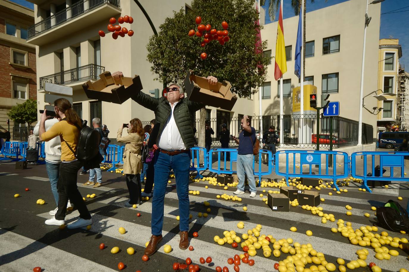 Las protestas de los agricultores llegan a Murcia el 21-F, en imágenes