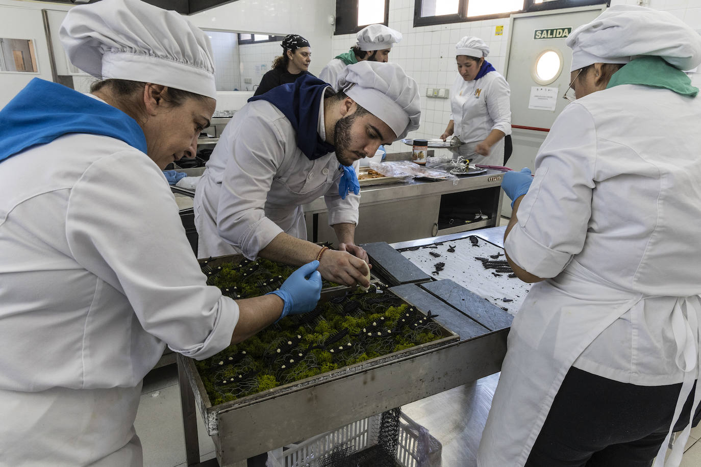 Las imágenes de la jornada de acogida a empresas colaboradoras y proveedores del CIFP de Hostelería y Turismo de Cartagena