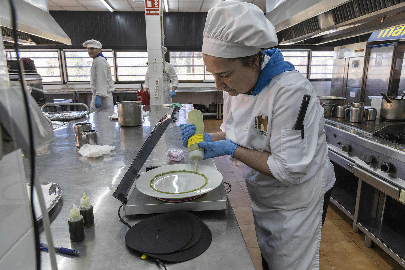 Las imágenes de la jornada de acogida a empresas colaboradoras y proveedores del CIFP de Hostelería y Turismo de Cartagena