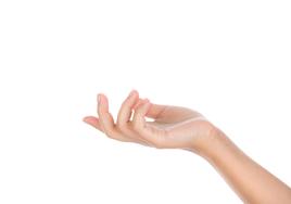 ¿Es cierto que crujirse los dedos produce artritis o problemas articulares?