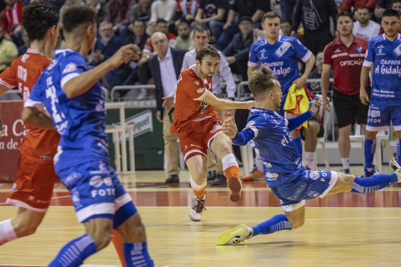 Las imágenes del Jimbee-Manzanares (1-1)