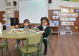 Dos alumnos de Infantil del colegio bilingüe San José-Espinardo.