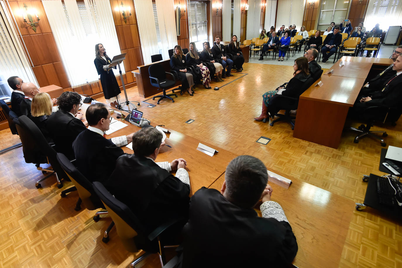 Acto de juramento de cinco nuevos jueces de la Escuela Judicial con destino a la Región de Murcia