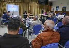 Reunión extraordinaria de la Junta Vecinal de Los Dolores para tratar la inseguridad.