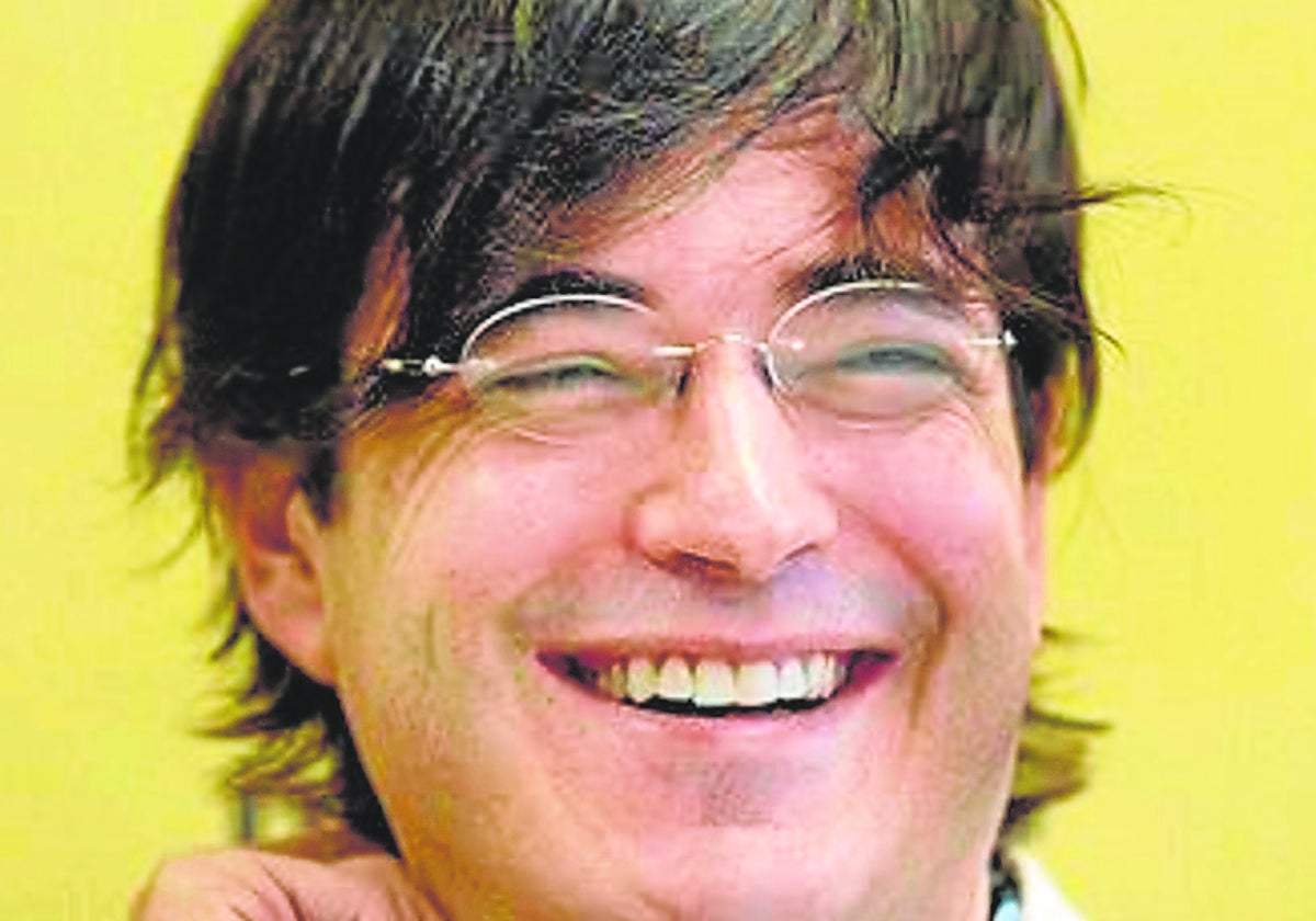 Jaime Bayly (Lima, 1965), Premio Arzobispo Juan de San Clemente en 1996, Premio Herralde en 1997 y finalista del Planeta en 2005.