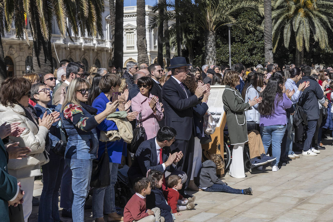Los granaderos marrajos recuerdan a los héroes en Cartagena
