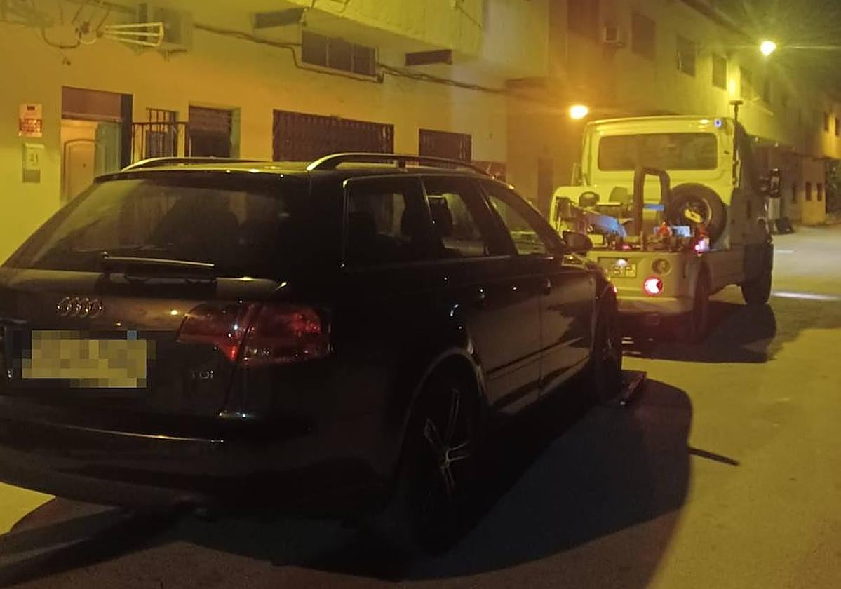 Vehículo en el que circulaban los individuos.