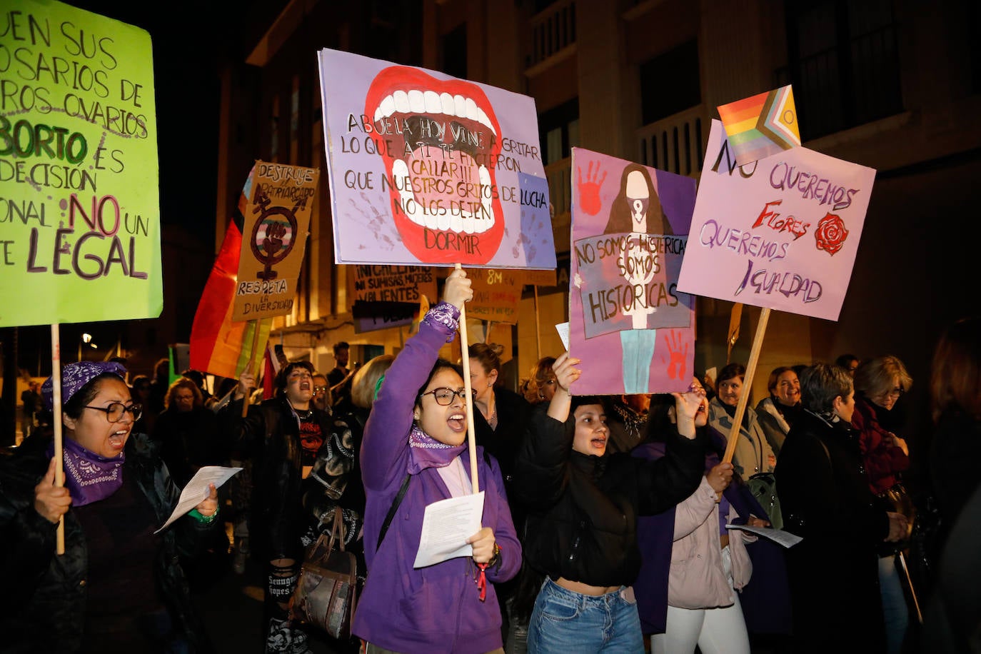 Manifestación en Lorca por el 8M, en imágenes