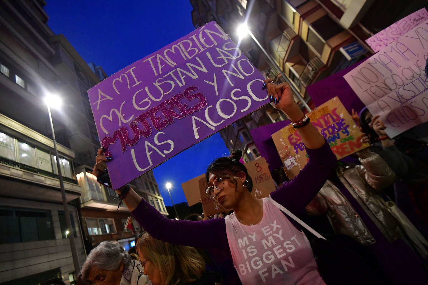 La manifestación del 8M en Murcia, en imágenes