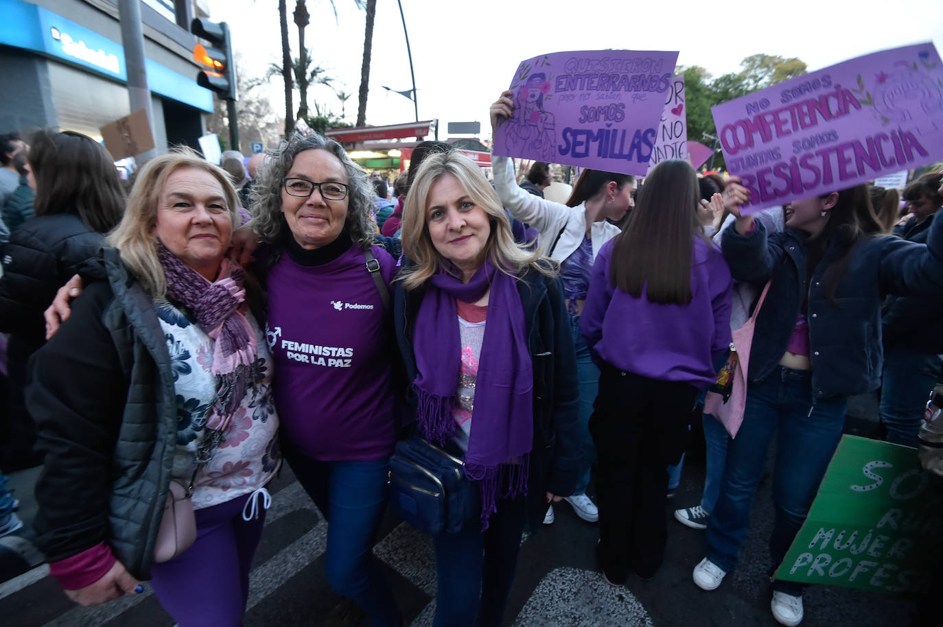 La manifestación del 8M en Murcia, en imágenes