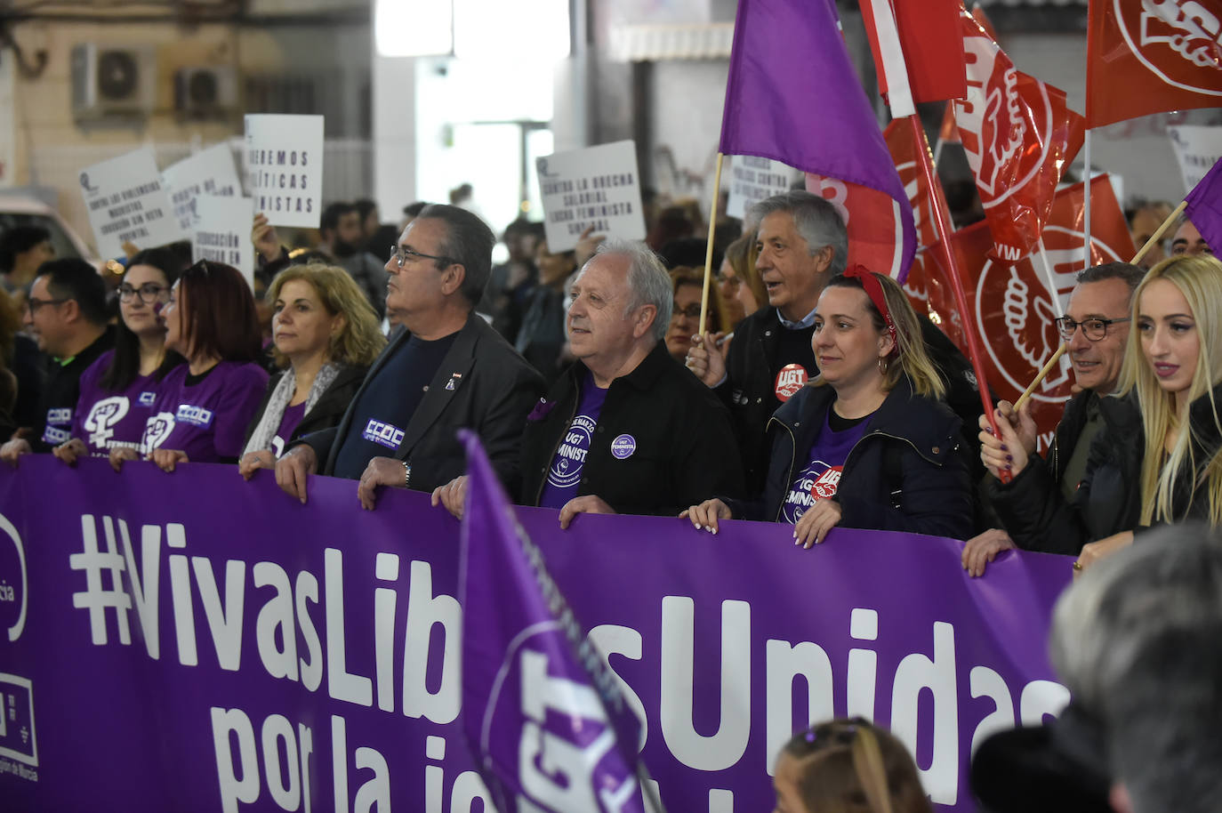 La manifestación del 8M en Murcia, en imágenes