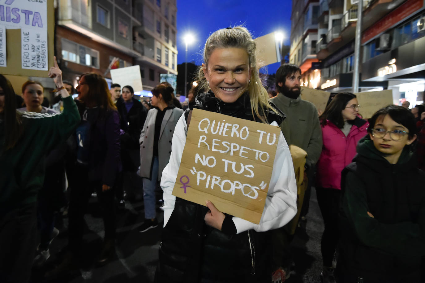 La manifestación del 8M en Murcia, en imágenes