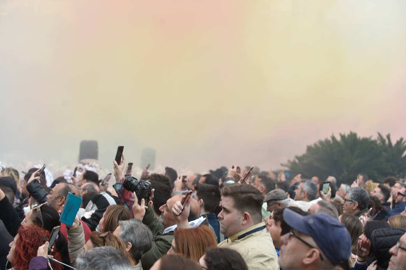 Las imágenes de la mascletá en la Circular de Murcia