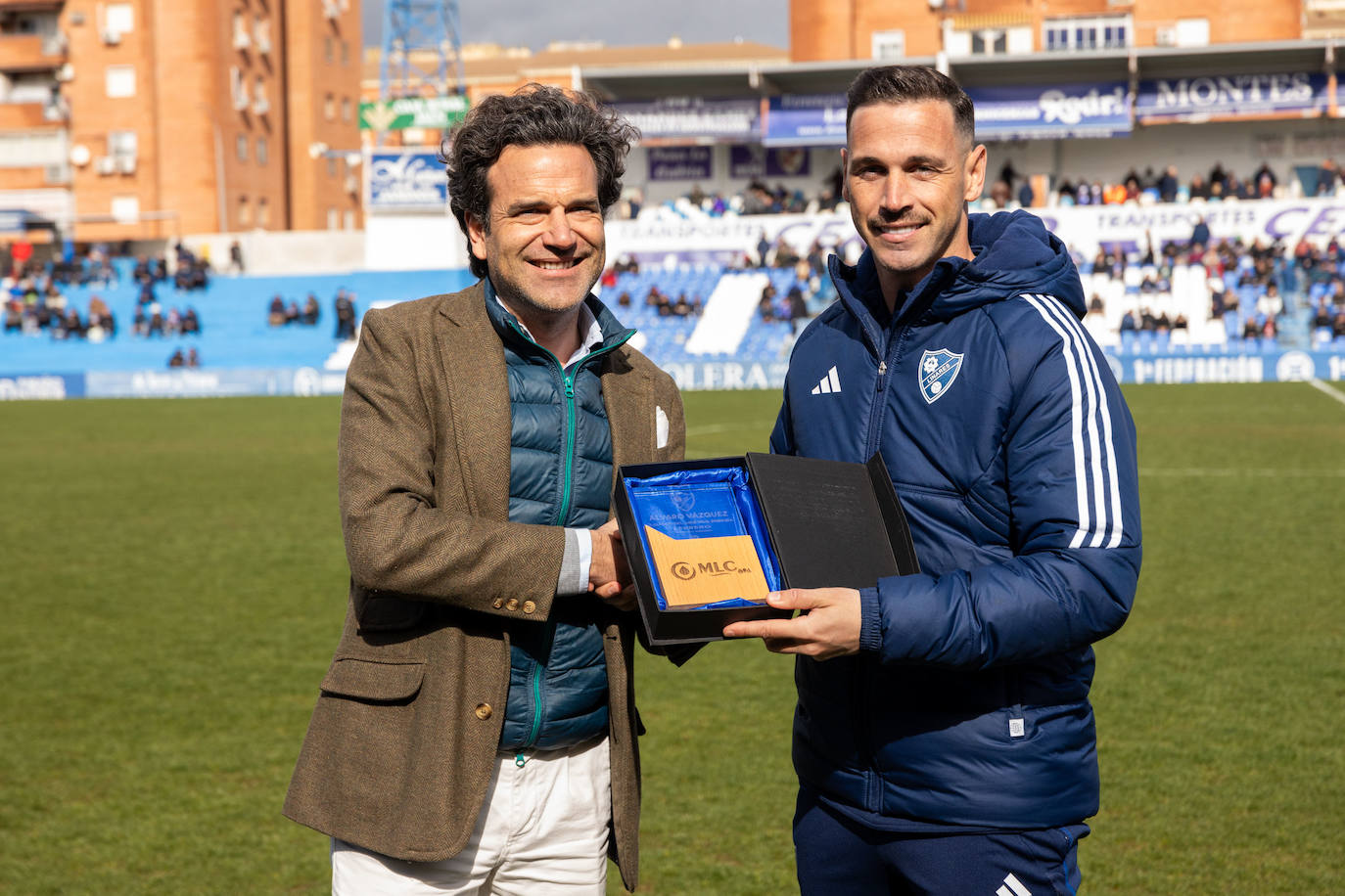 La derrota del Real Murcia frente al Linares Deportivo, en imágenes