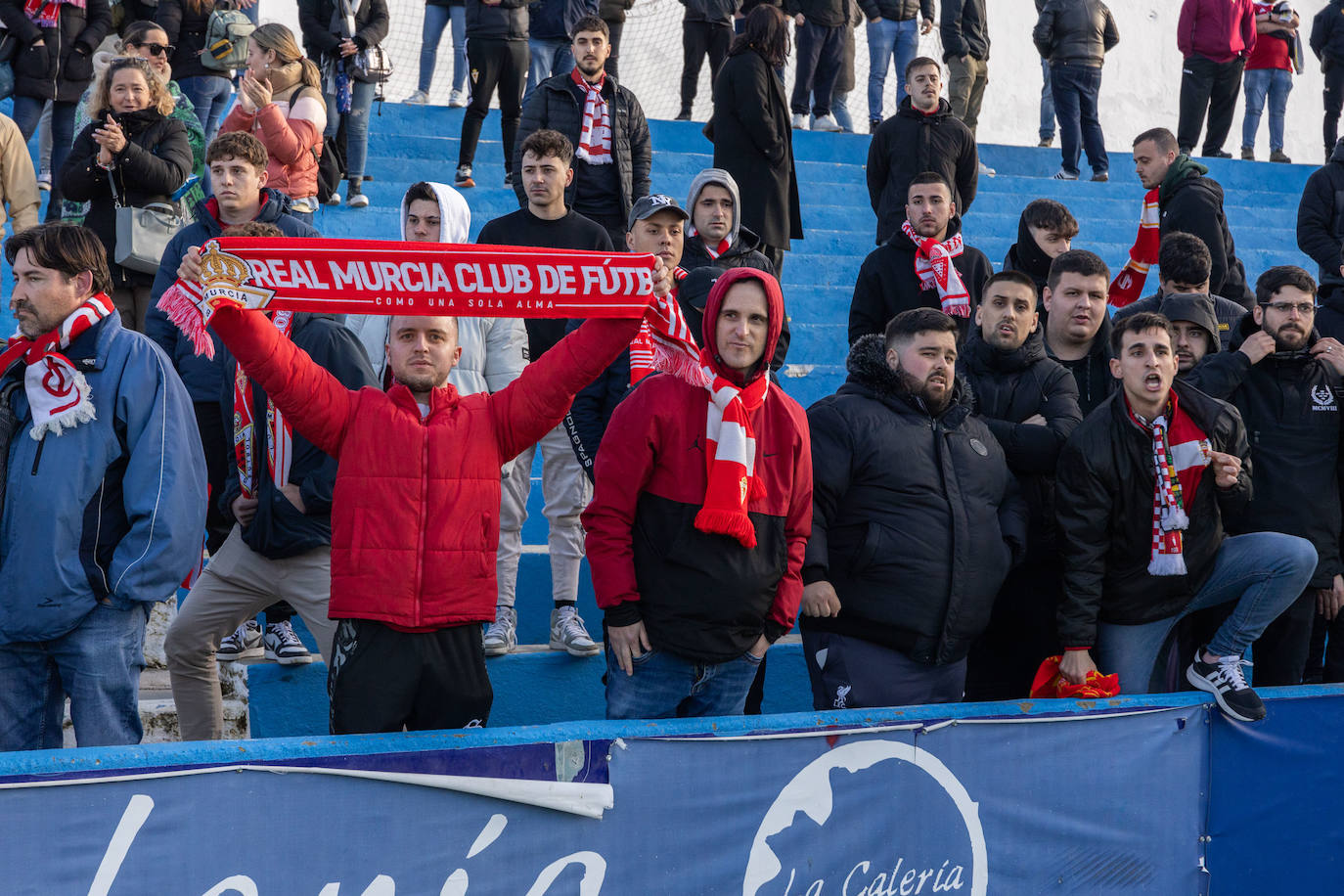 La derrota del Real Murcia frente al Linares Deportivo, en imágenes